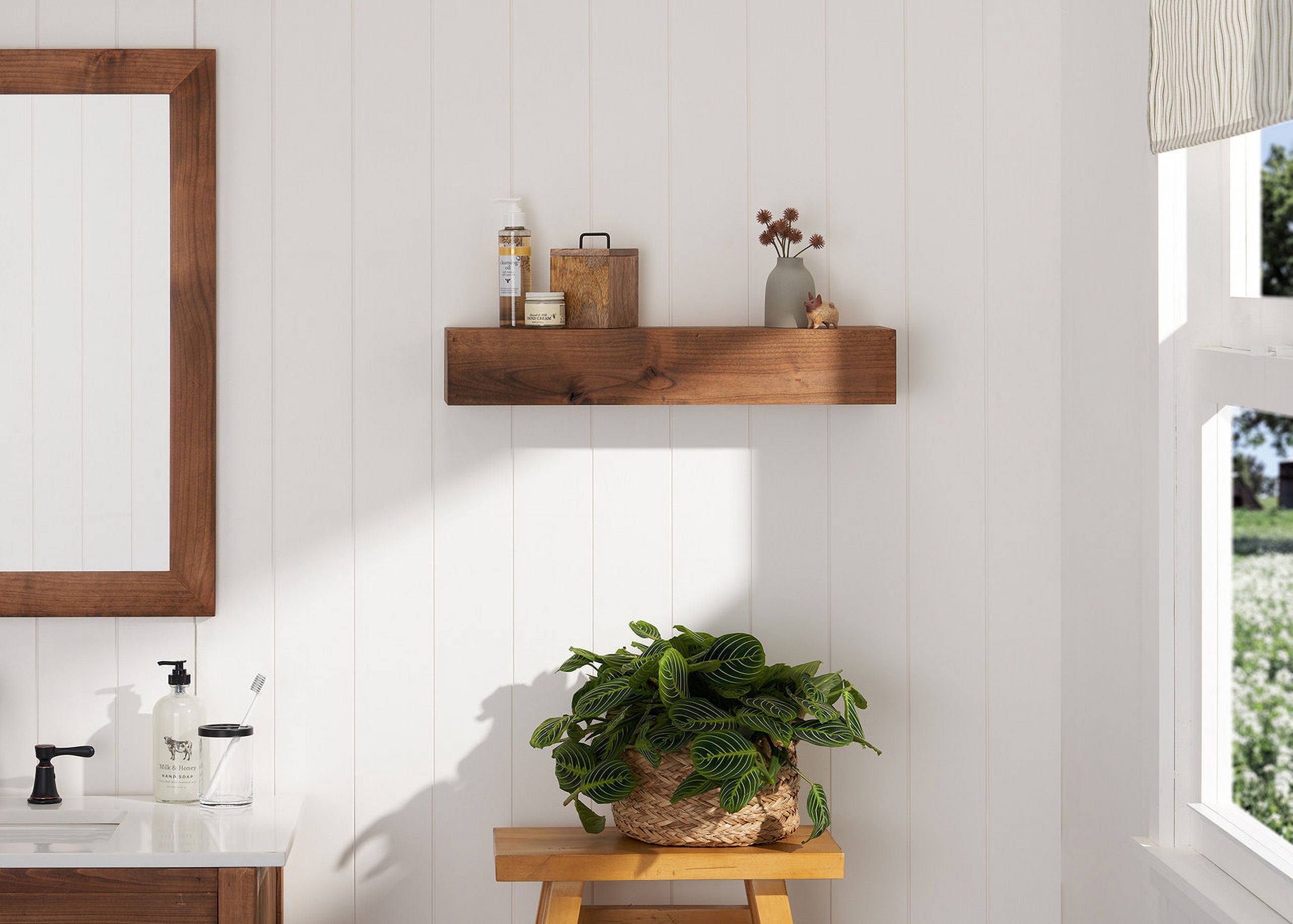 DRAKESTONE Farmhouse Floating Shelf - Walnut