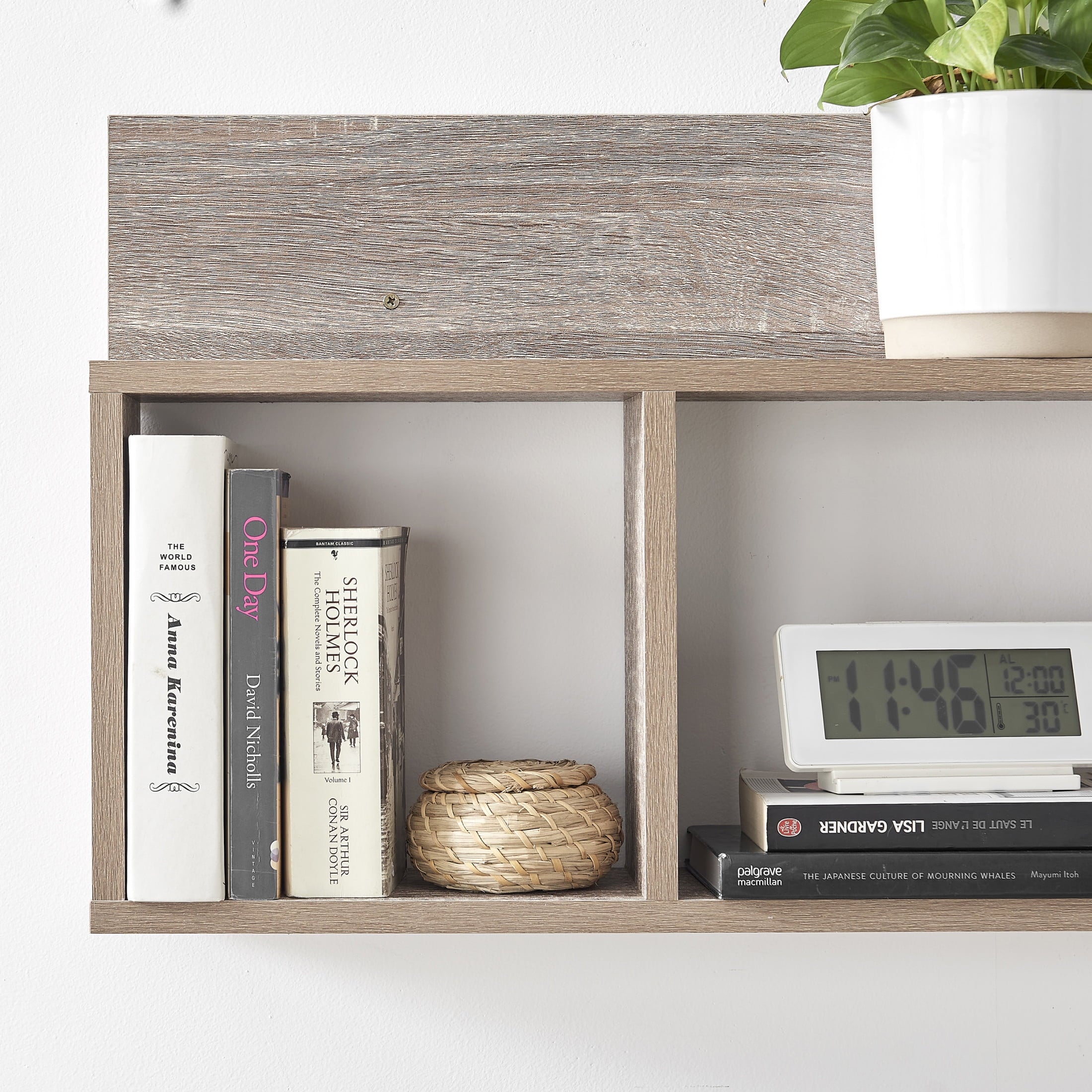 Danya B. Modern 3 Cube Floating Wall Shelf with Display Ledge - Easy to Hang Wall Mounted Triple Cubby Shelf - Oak